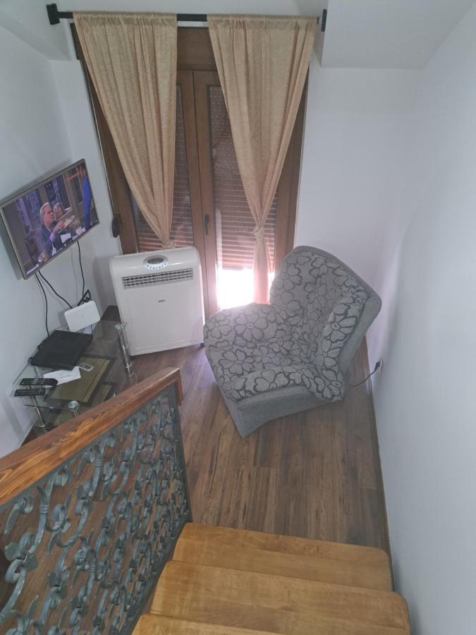 Apartmani Mia Vuksanovic Cetinje Eksteriør billede