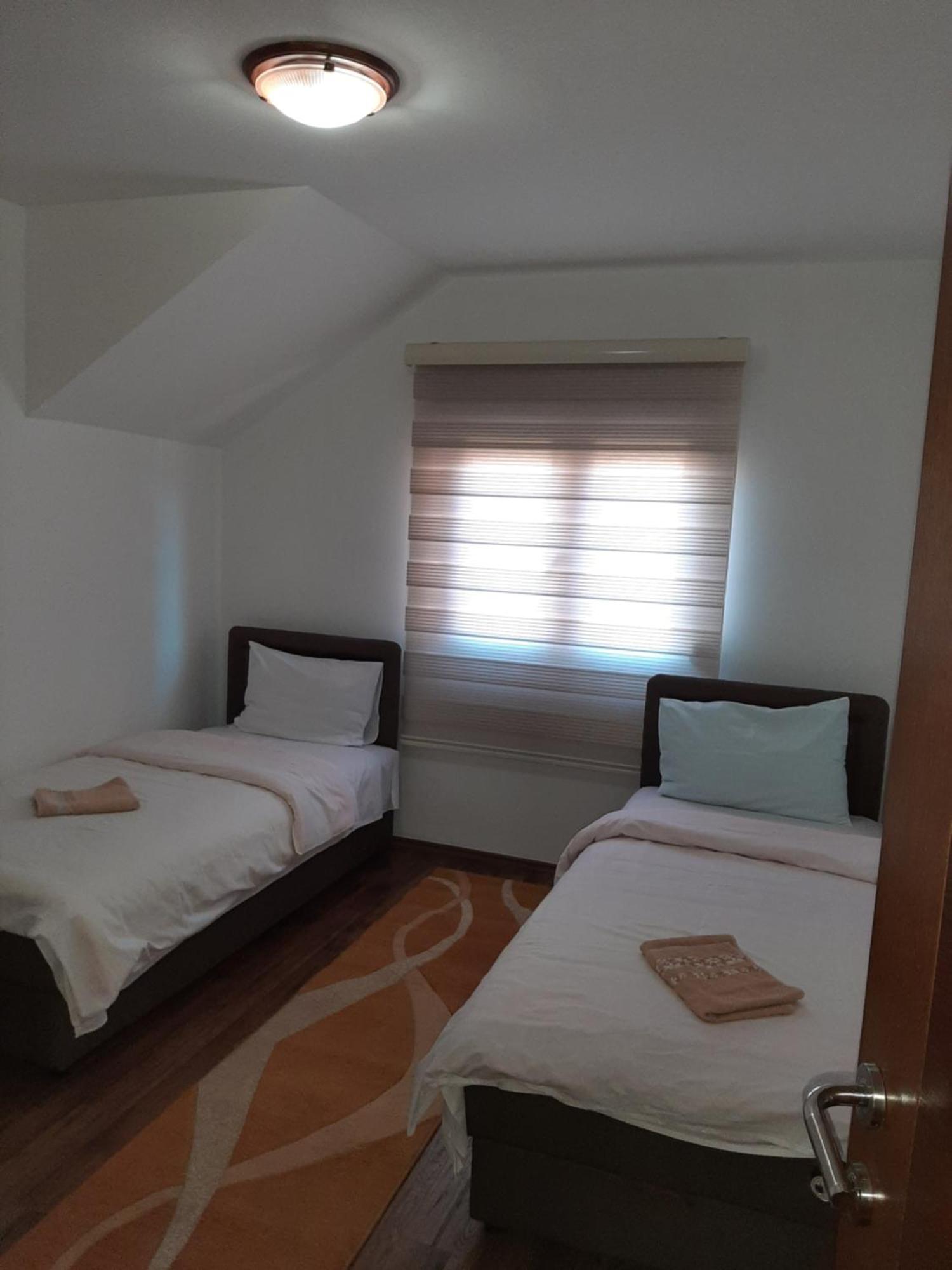 Apartmani Mia Vuksanovic Cetinje Værelse billede