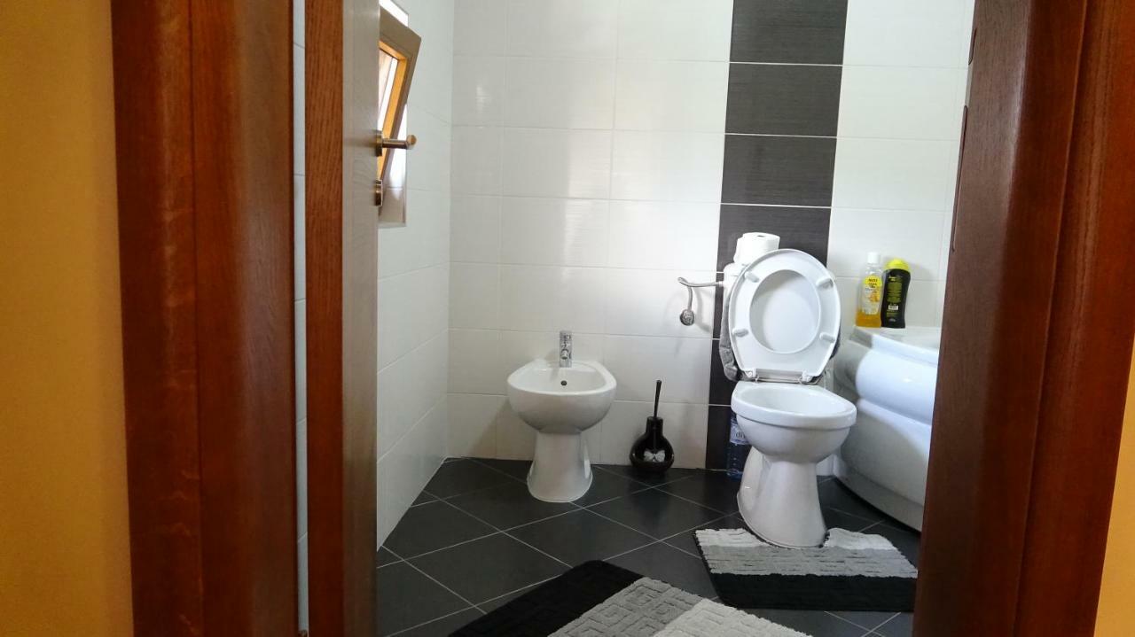 Apartmani Mia Vuksanovic Cetinje Eksteriør billede